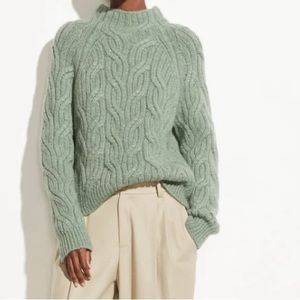 NWT Vince Twisted Chain Turtleneck